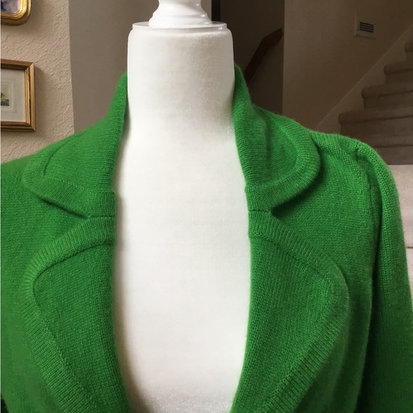 Beautiful Green Cashmere short cardigan - Picture 2 of 4